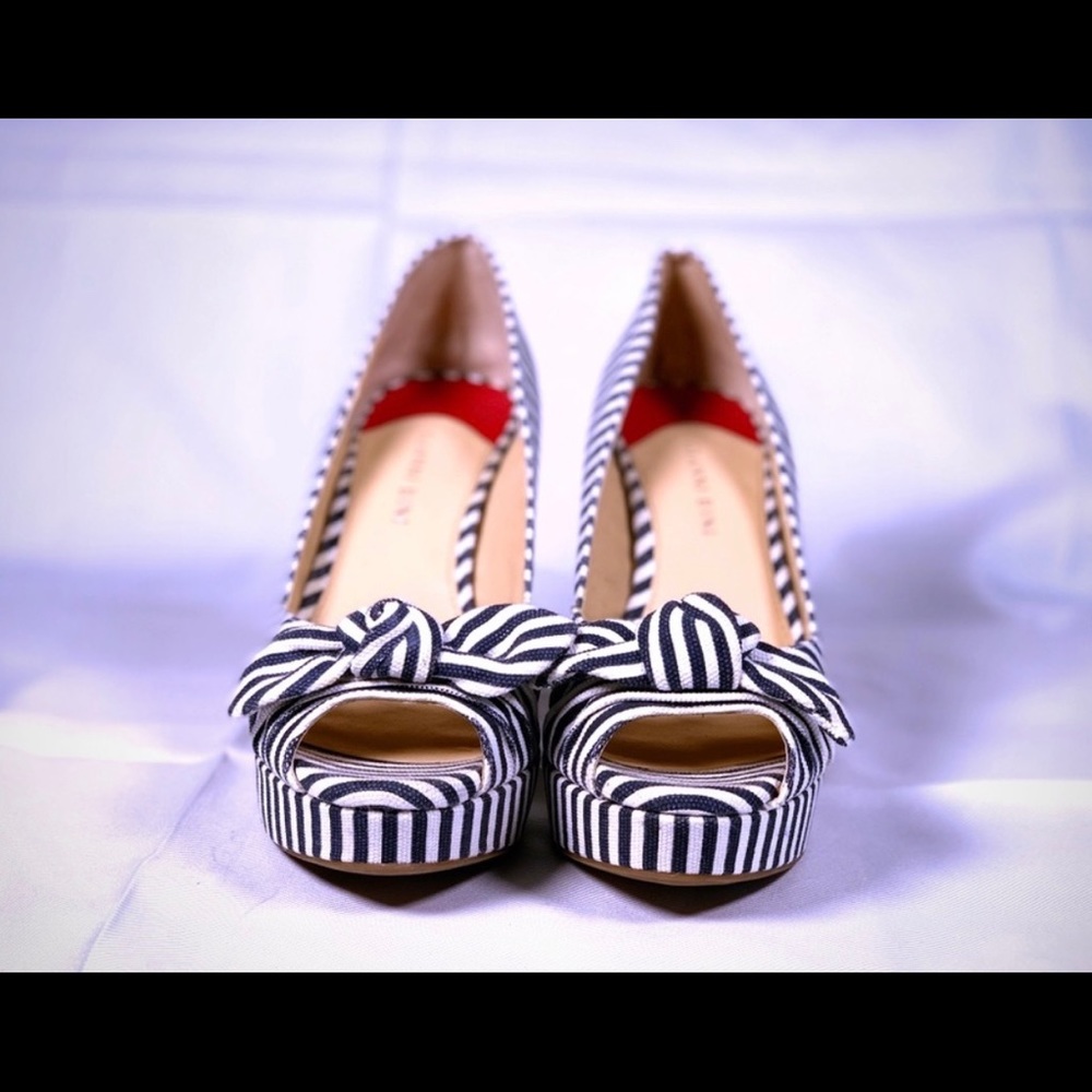 Gianni Bini Striped Heels